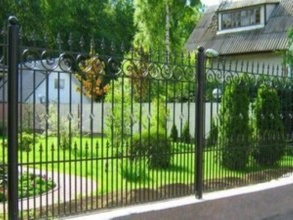 Кованые заборы на ленточном фундаменте 80 метров фото в Столбовой