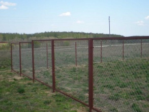 Забор из сетки рабицы в натяг секционный 12 метров фото в Столбовой